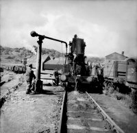 Steam crane at Stanton Riddings Ironworks crew topping up with water